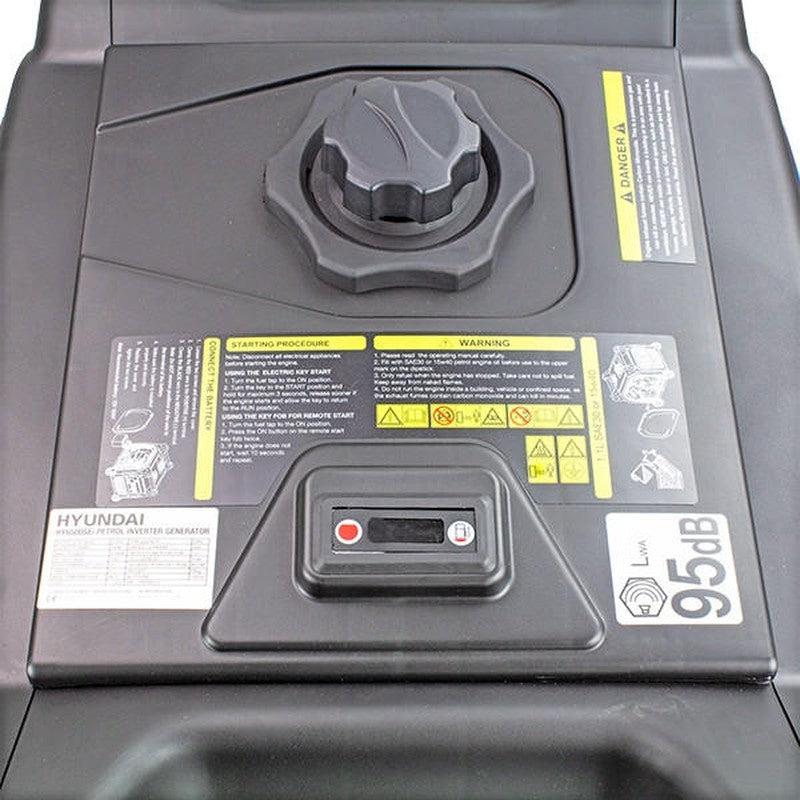 Hyundai HY6500SEi Petrol Inverter Generator Portable With Wheels Pure Sine Wave / 6600W / 6.6kW / DC & USB