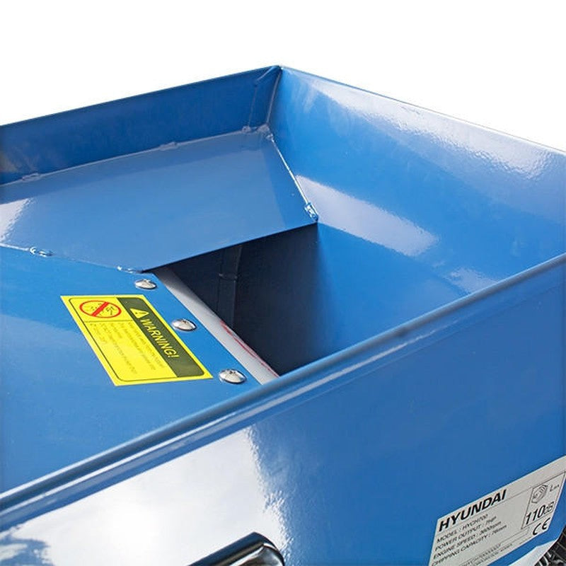 Hyundai HYCH700 Petrol Garden Wood Chipper Shredder Mulcher / 208cc / 76mm