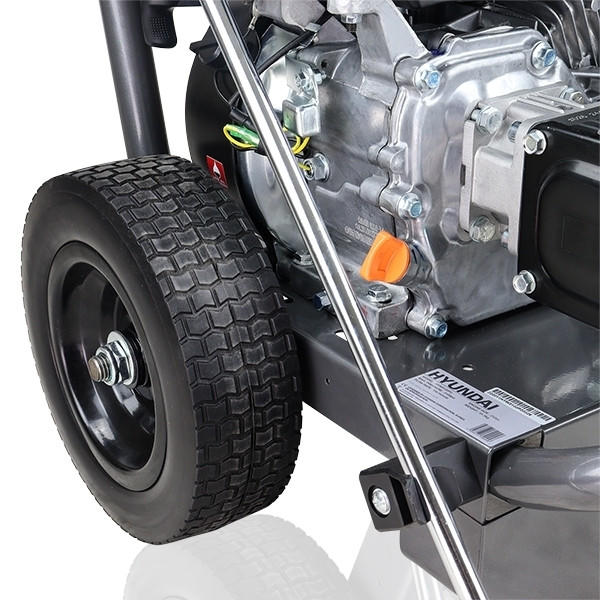 Hyundai HYW3100P2+85.403.005 Petrol Pressure Washer With 18" Flat Surface Cleaner / 3100psi / 212cc / 10L/min