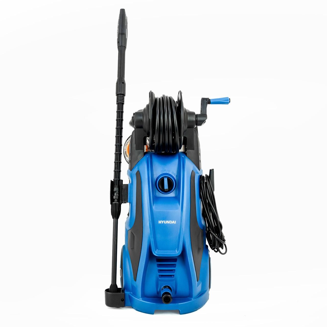 Hyundai HYW2400E Electric Pressure Washer / 2610psi / 180Bar / 2400W / High-Performance Jet Wash with Hose & Attachments
