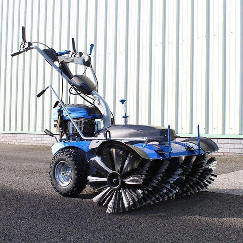 Hyundai HYSW1000 Petrol Yard Sweeper Power Brush / 173cc / 39'' / 100cm Self Propelled
